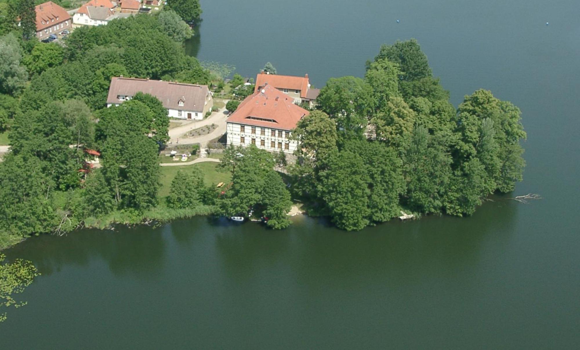Drostenhaus Feldberg Feldberger Seenlandschaft Ngoại thất bức ảnh